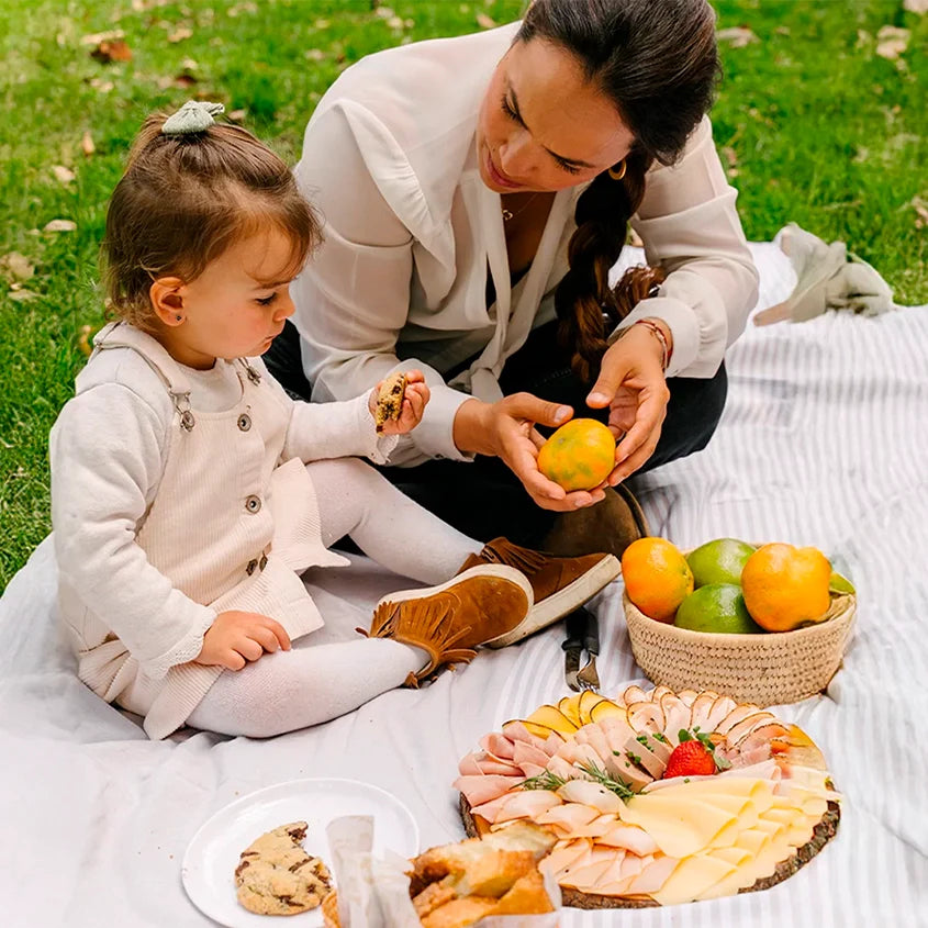 ¡Un Picnic con Delipavo: Una Gran Idea en Días Soleados en Bogotá!