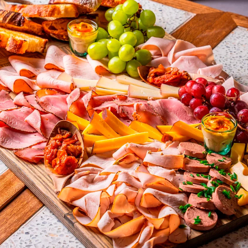 Celebraciones Deliciosas: Ideas para Entradas y Pasabocas con Delipavo